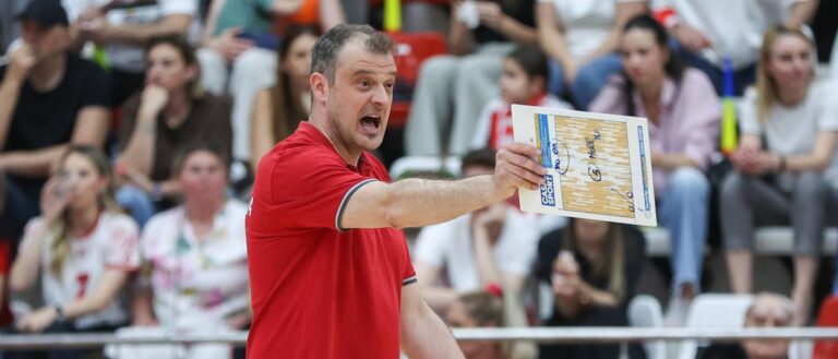 AUDIO | Sergiu Stancu despre antrenorat la Trafic Sport: “Rolul nostru ca antrenori este să-i ajutăm pe sportivi și să le oferim toate informațiile și reperele de care au nevoie.”